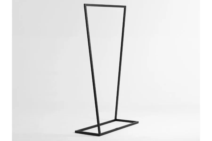 HALL Metal Standing Hanger